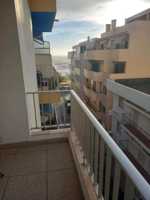 Apartamento Em Quarteira Exterior foto